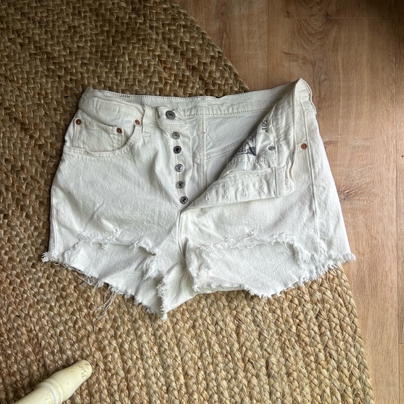 Levi's White Jean Shorts Distressed High-Waisted - Picture 1 of 5